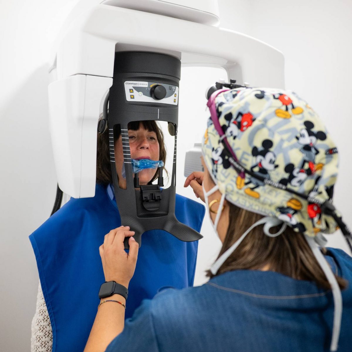 radiodiagnóstico dental en Alcorcón, radiografía dental en Alcorcón, cámara intraoral, radiografía digital en Alcorcón.