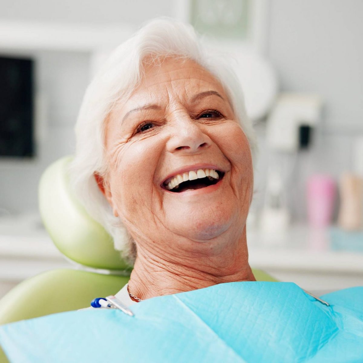 Implantes dentales en Alcorcón, Implantología Oral en Alcorcón, implantes en Alcorcón.